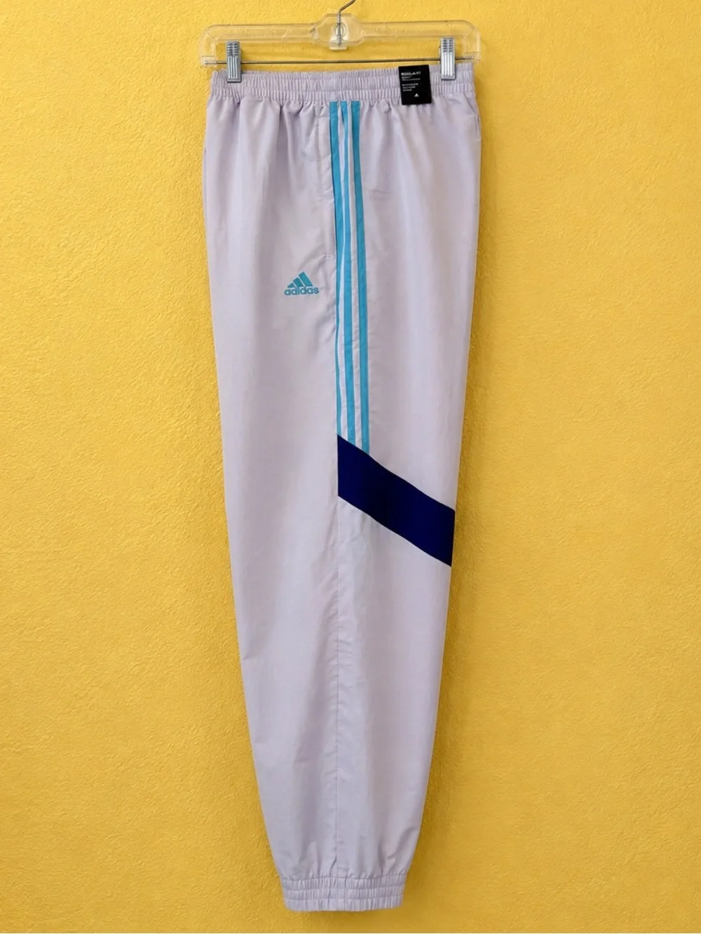 NWT! Adidas Tiro Woven Track Jogger Pants Silver Dawn Men’s Medium